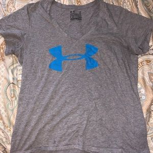 Under armor v-neck t-shirt